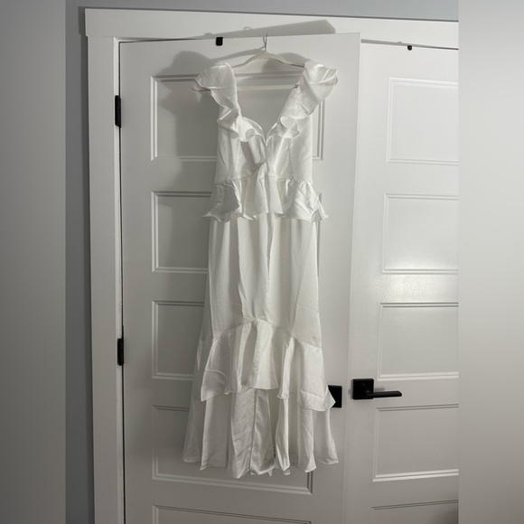 Reese Ruffle Dress - Picture 2 of 3